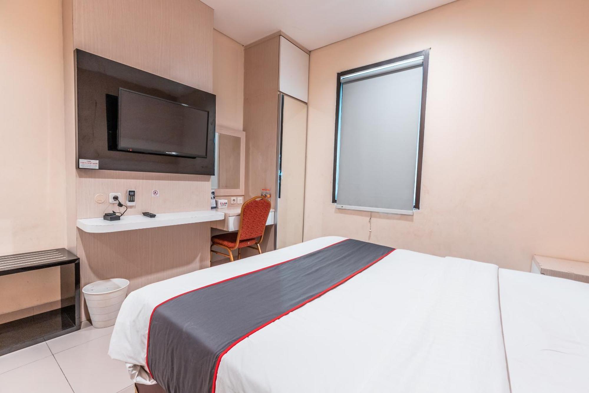 Collection O Hotel Igloo Bekasi Exteriör bild