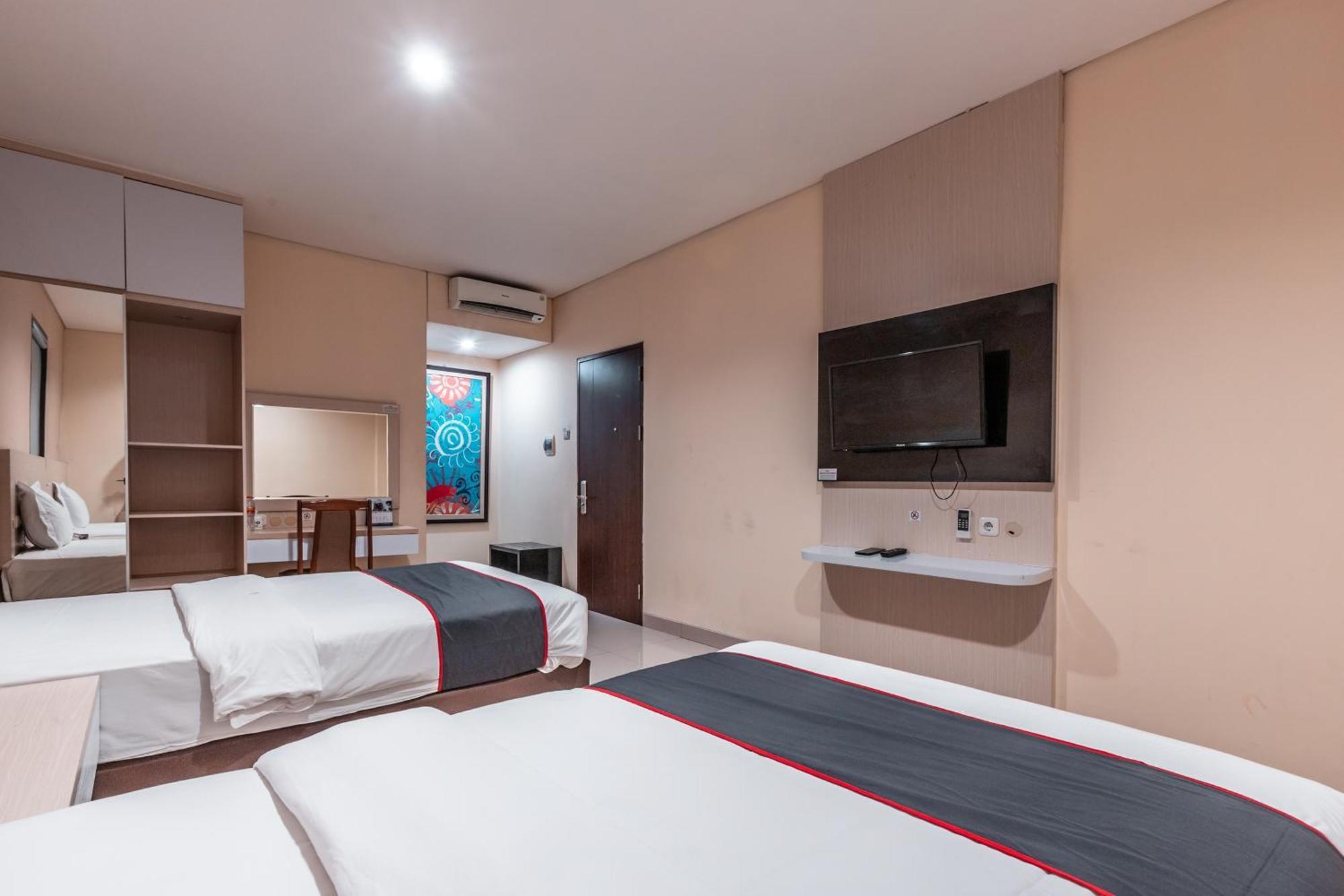 Collection O Hotel Igloo Bekasi Exteriör bild