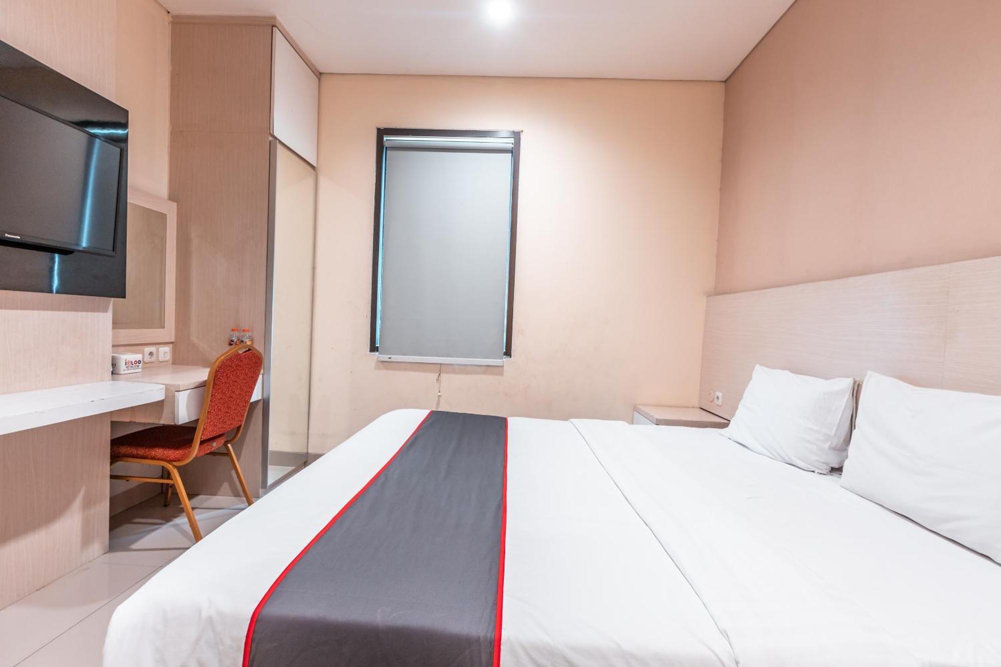 Collection O Hotel Igloo Bekasi Exteriör bild