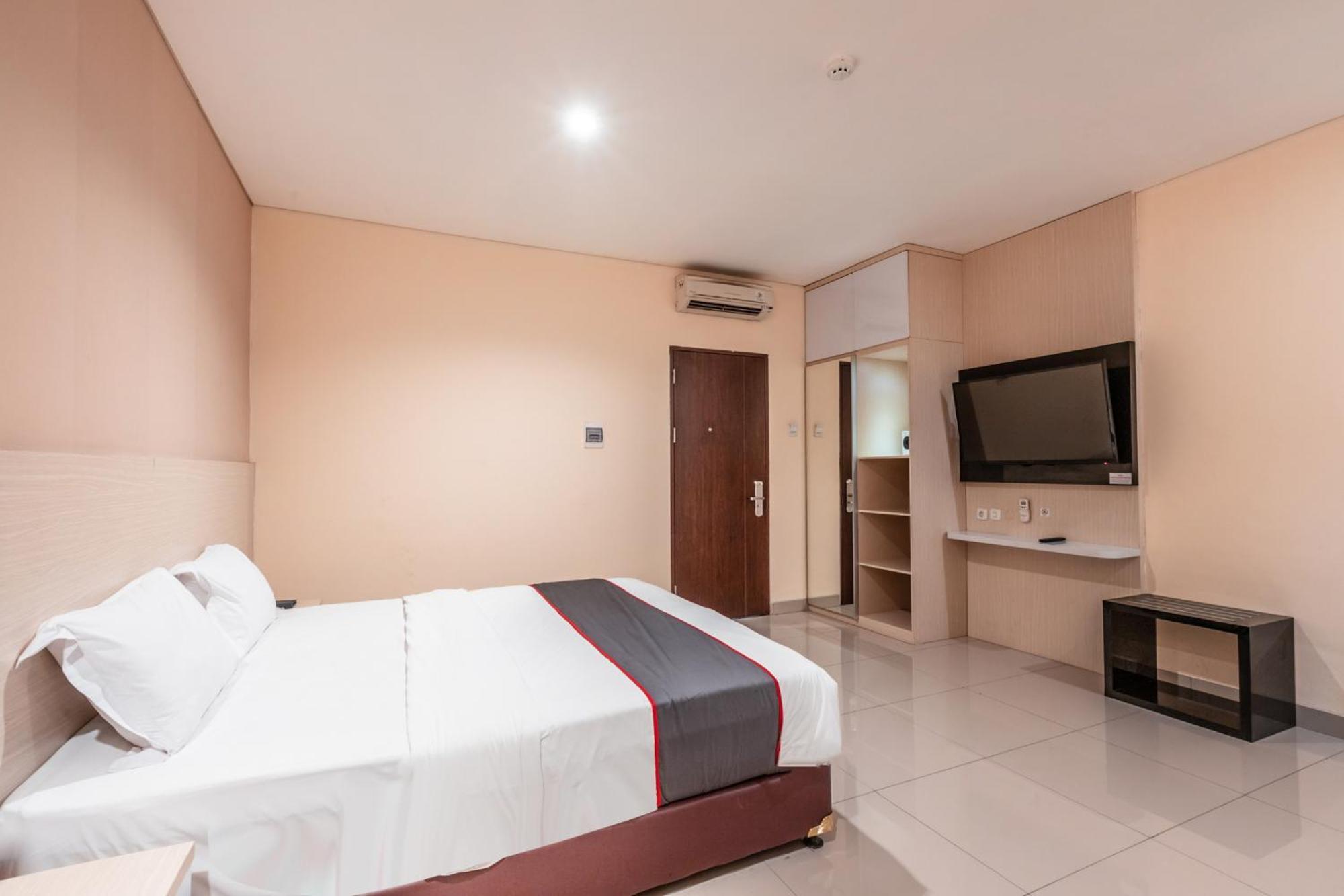 Collection O Hotel Igloo Bekasi Exteriör bild