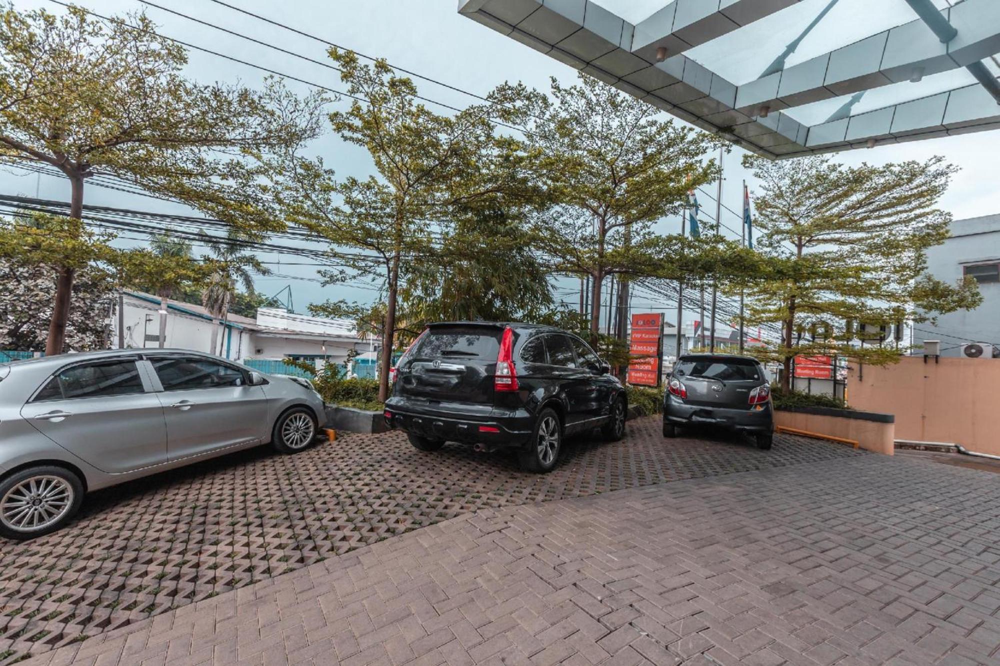 Collection O Hotel Igloo Bekasi Exteriör bild